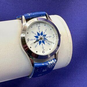Avon Happy Holidays Snowflake Watch.  Fresh Battery